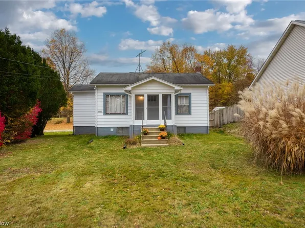 956 Eastwood Ave, Tallmadge, OH 44278