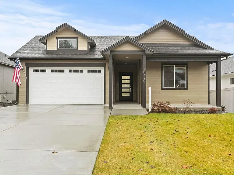 16536 N Columbus Dr — Photo 1