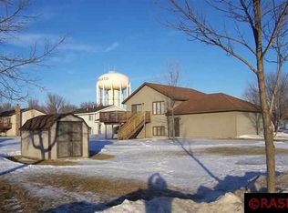 104 Martin Cir, Mankato, MN 56001
