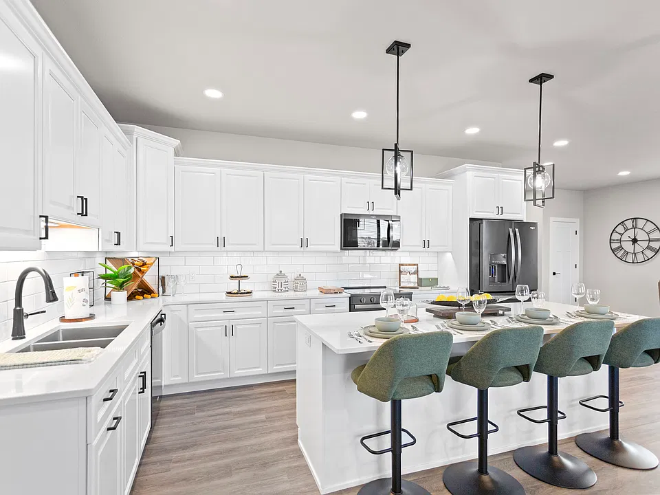 Paradise Valley Townhomes & Apartments