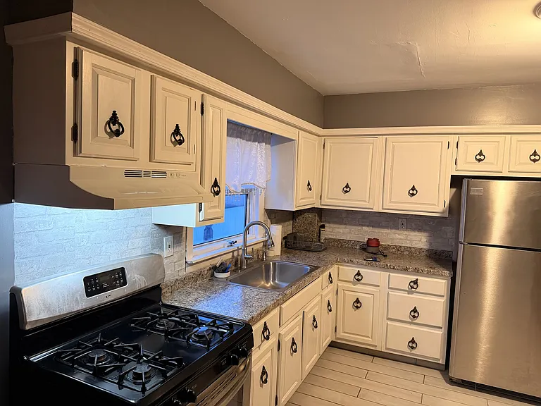 218 W Ridge St #2 — Photo 10