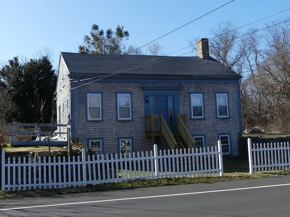 559 Main Rd, Westport, MA 02790