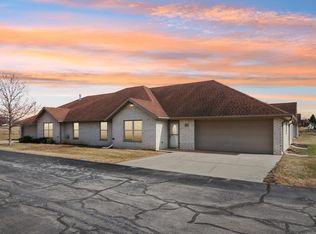 821 Ryan Ln, Elkhorn, WI 53121