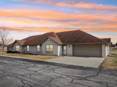 821 Ryan LANE, Elkhorn, WI, 53121