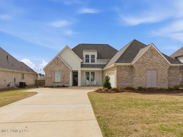 203 Baleigh Dr, Canton, MS 39046