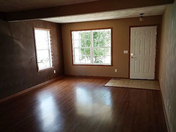 2nd image of 3056 Stralow Ln