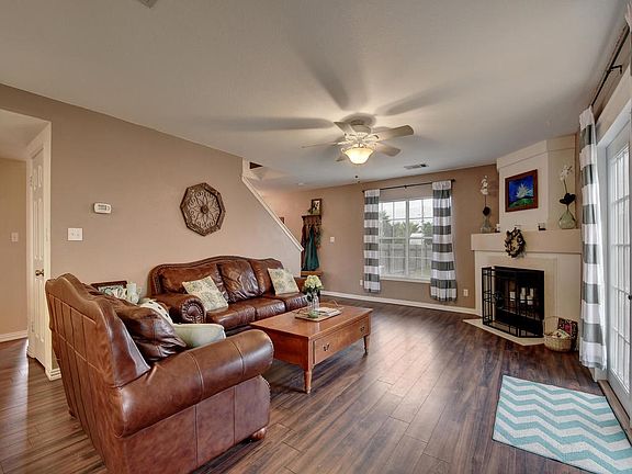 5th image of 670 Siebert Dr