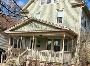 937 W Hopocan Ave, Barberton, OH 44203