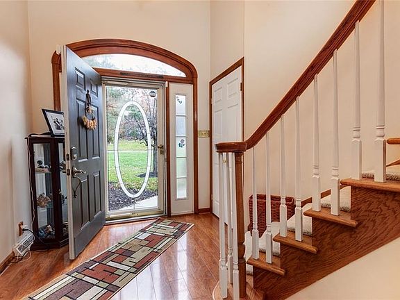 2nd image of 9515 Catalpa Cir