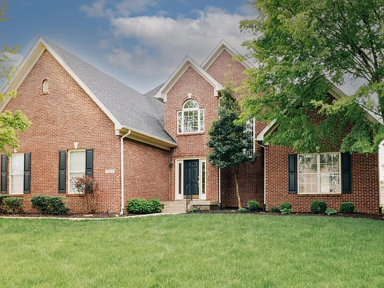 5304 Wolfpen Woods Dr — Photo 3