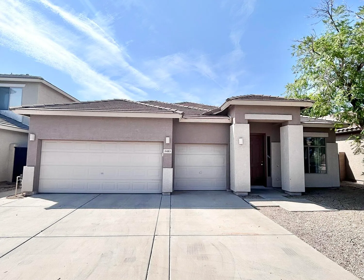4 bed, 2.0 bath, 2198 sqft, $1,900 — Photo 1