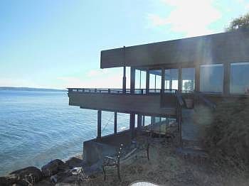 1st image of 10701 NE South Beach Dr