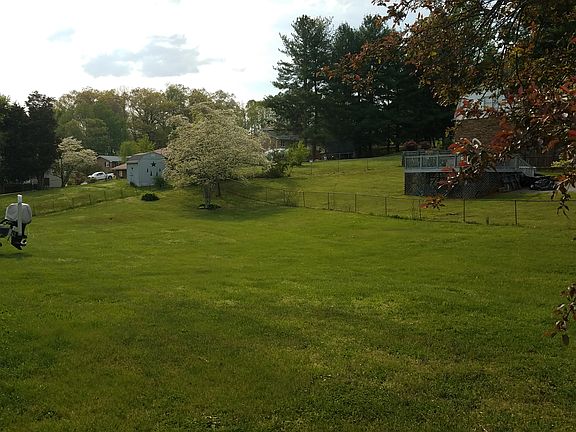 2nd image of 1110 Granada Ct