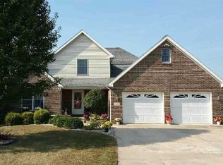 717 Meadows Dr, Greentown, IN 46936