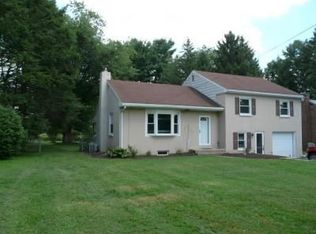 145 Sage Dr, Lancaster, PA 17602