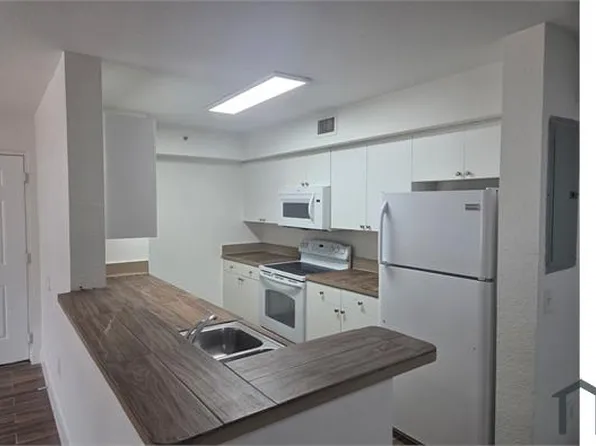 15430 SW 284th St #6207, Homestead, FL 33033