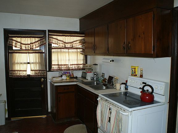 2nd Kitchen