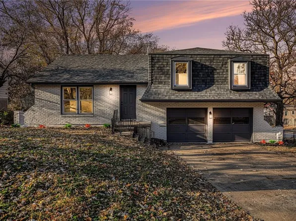 6020 E 151st St, Grandview, MO 64030