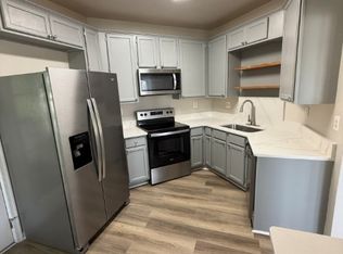 810 Beverley Dr APT 203, Charlottesville, VA 22911