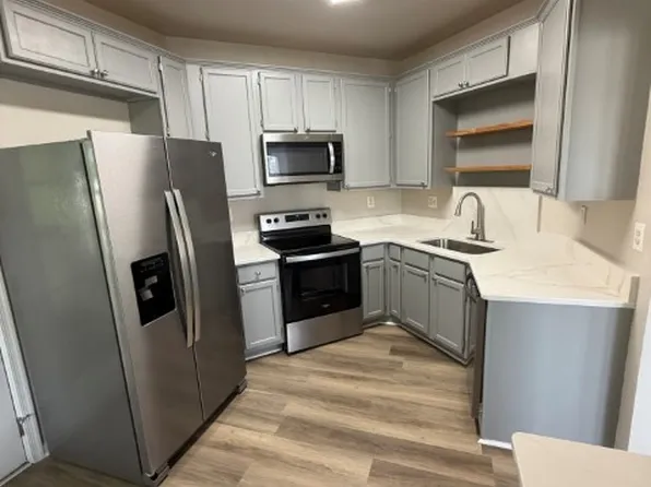810 Beverley Dr APT 203, Charlottesville, VA 22911