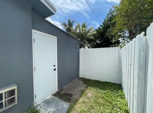 6602 SW 19th Ct #B, Pompano Beach, FL 33068