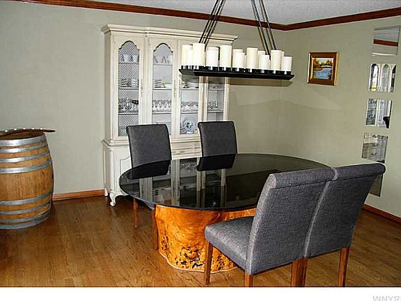 3rd image of 20 Kate Land Ct