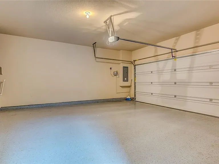 1428 Lauren Creek Ln — Photo 27