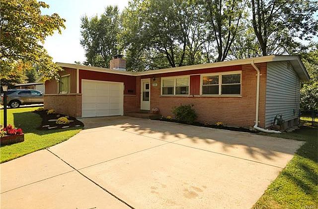 1st image of 3331 Lansing Dr