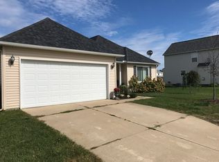 8174 Majestic Blvd, Fowlerville, MI