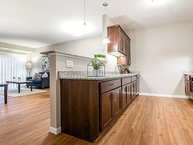Gateway Green Apartments — Photo 25
