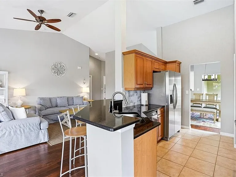 5615 Sherborn Dr #201 — Photo 7