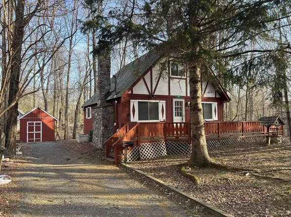 134 Orono Dr, Pocono Lake, PA 18347