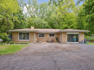 5245 Puetz Rd, Stevensville, MI 49127