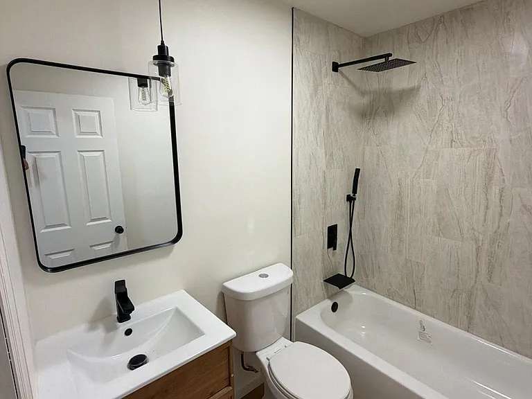 1304 Browning St — Photo 10