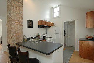 2nd image of 1383 Sherwood Ave
