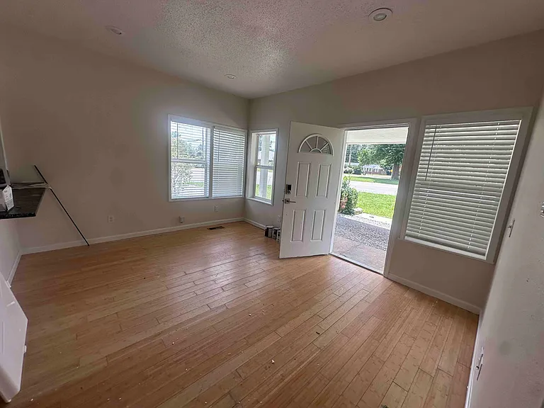502 Bella Vista Rd — Photo 5