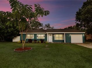 880 24th St SW, Vero Beach, FL 32962