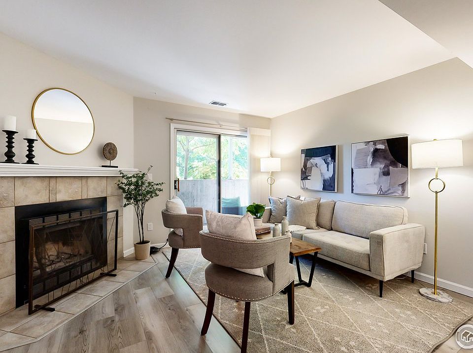 1st image of 4676 White Rock Cir #7
