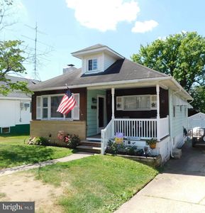 166 S Fellowship Rd, Maple Shade, NJ, 08052