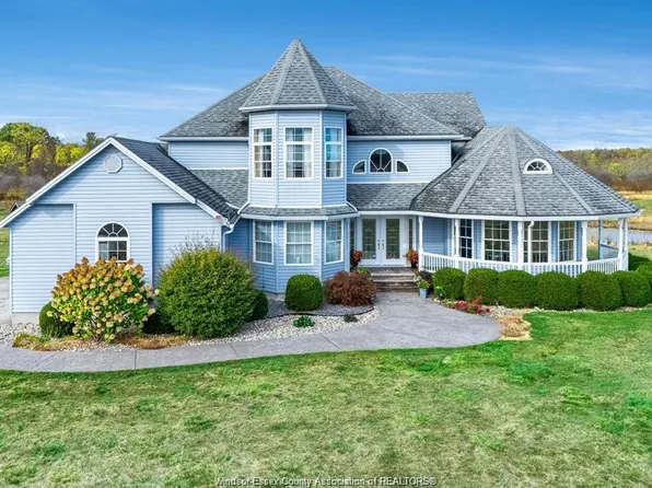 1951 Brigden Rd, Saint Clair, ON N0P 2R0