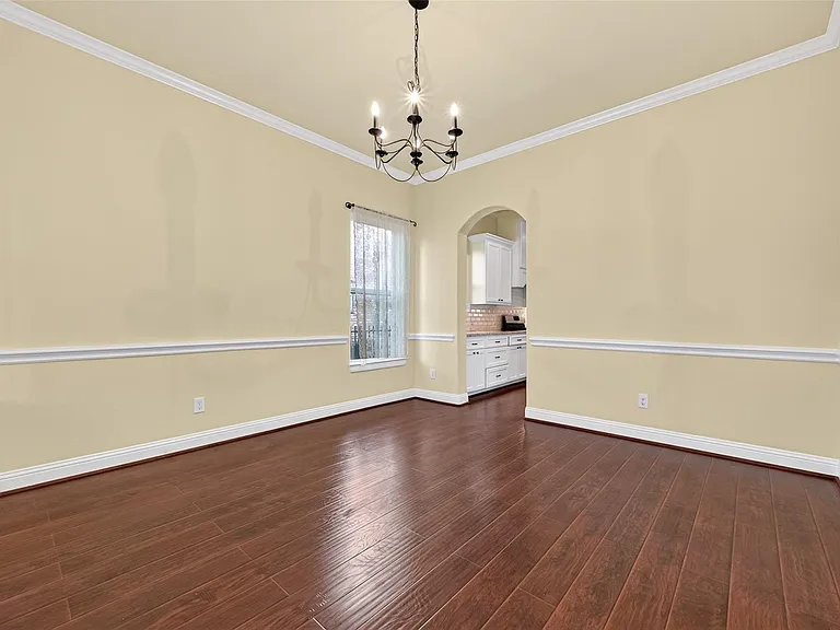 4727 Lake Village Dr — Photo 7
