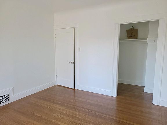 3rd image of 295 Hearst Ave