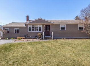 67 Griffin Dr, Warwick, RI 02886