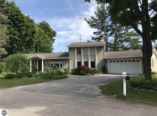 623 Edmar Dr, Traverse City, MI 49686