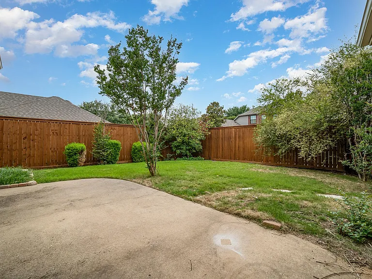 1800 Montura Ln — Photo 26