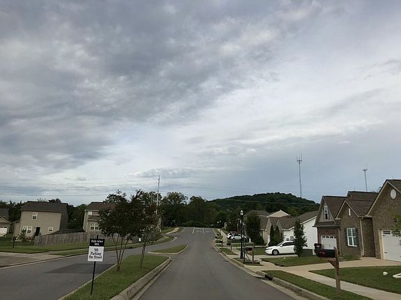 4th image of 1833 Belle Arbor Dr