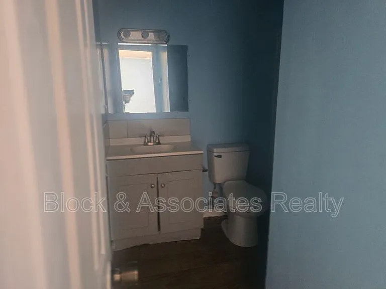 140 Kenilworth Dr #E — Photo 7