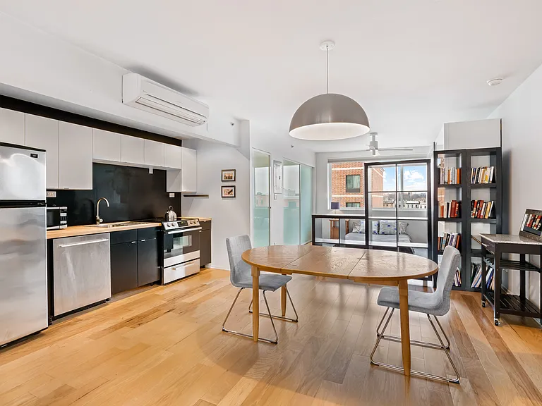 1311 Pacific St #506 — Photo 4