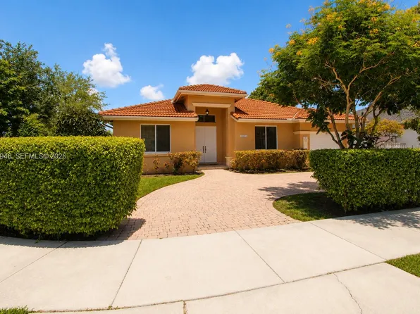 14261 SW 28th St, Miami, FL 33175