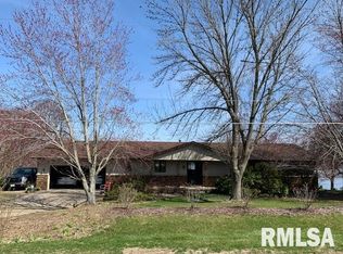 21777 282nd Ave, Le Claire, IA 52753
